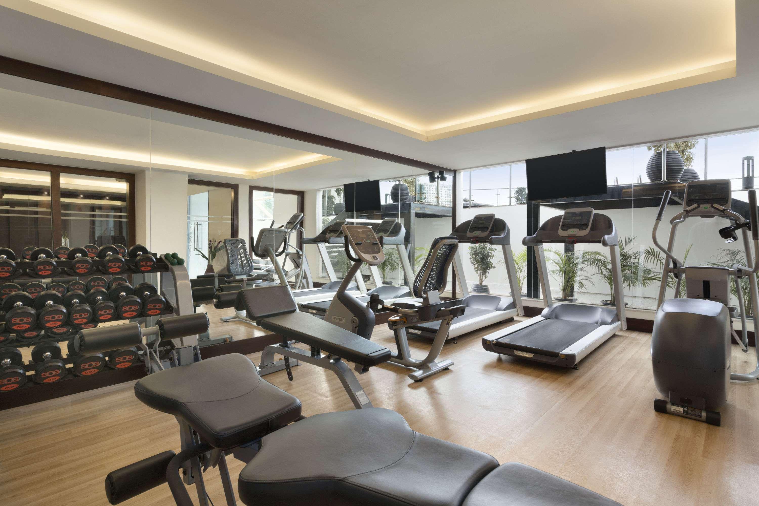 Howard Johnson By Wyndham, Hebbal, Bengaluru Екстер'єр фото