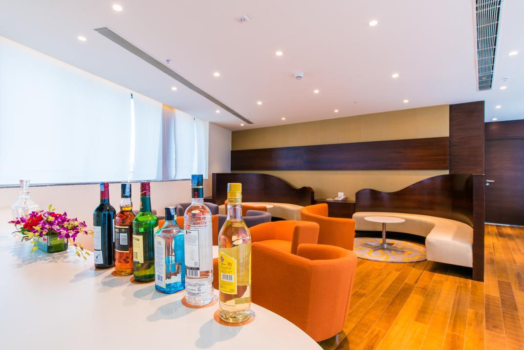 Howard Johnson By Wyndham, Hebbal, Bengaluru Екстер'єр фото