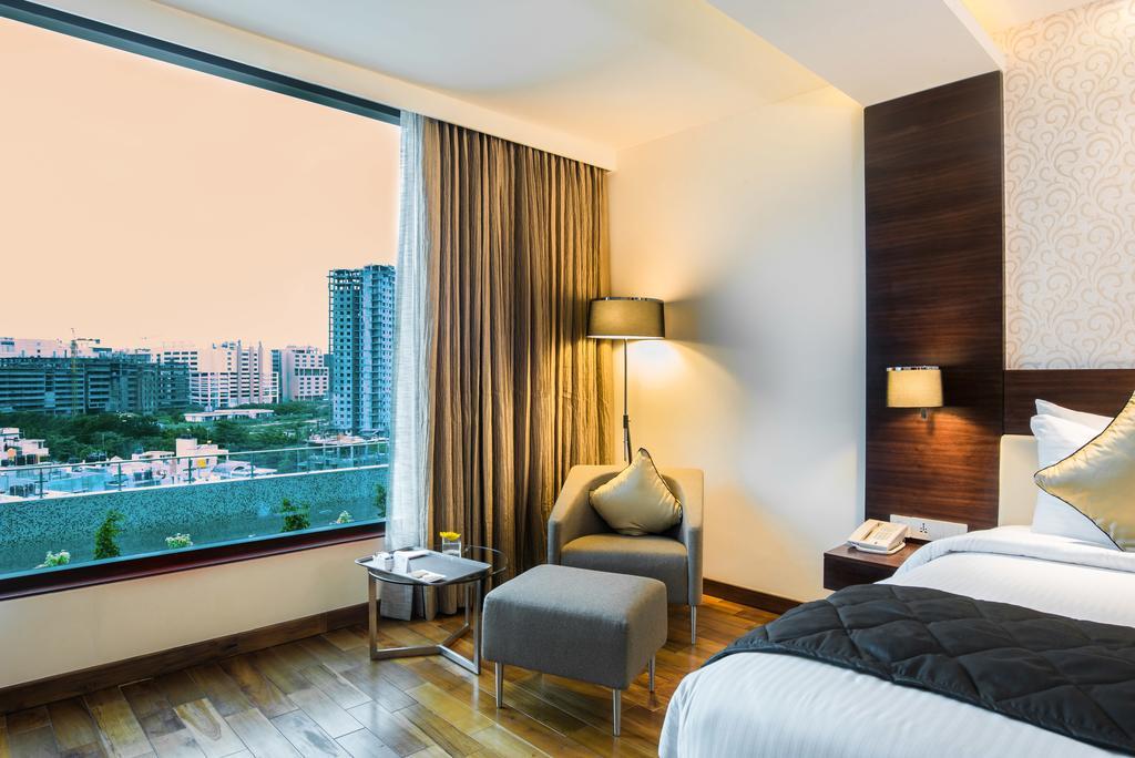 Howard Johnson By Wyndham, Hebbal, Bengaluru Екстер'єр фото