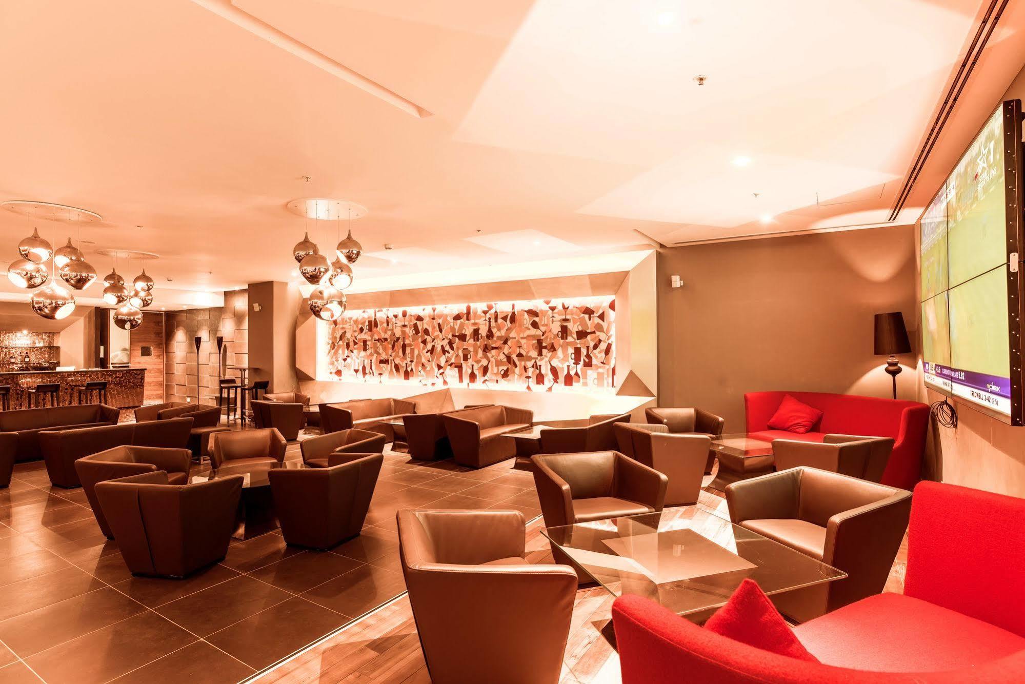 Howard Johnson By Wyndham, Hebbal, Bengaluru Екстер'єр фото