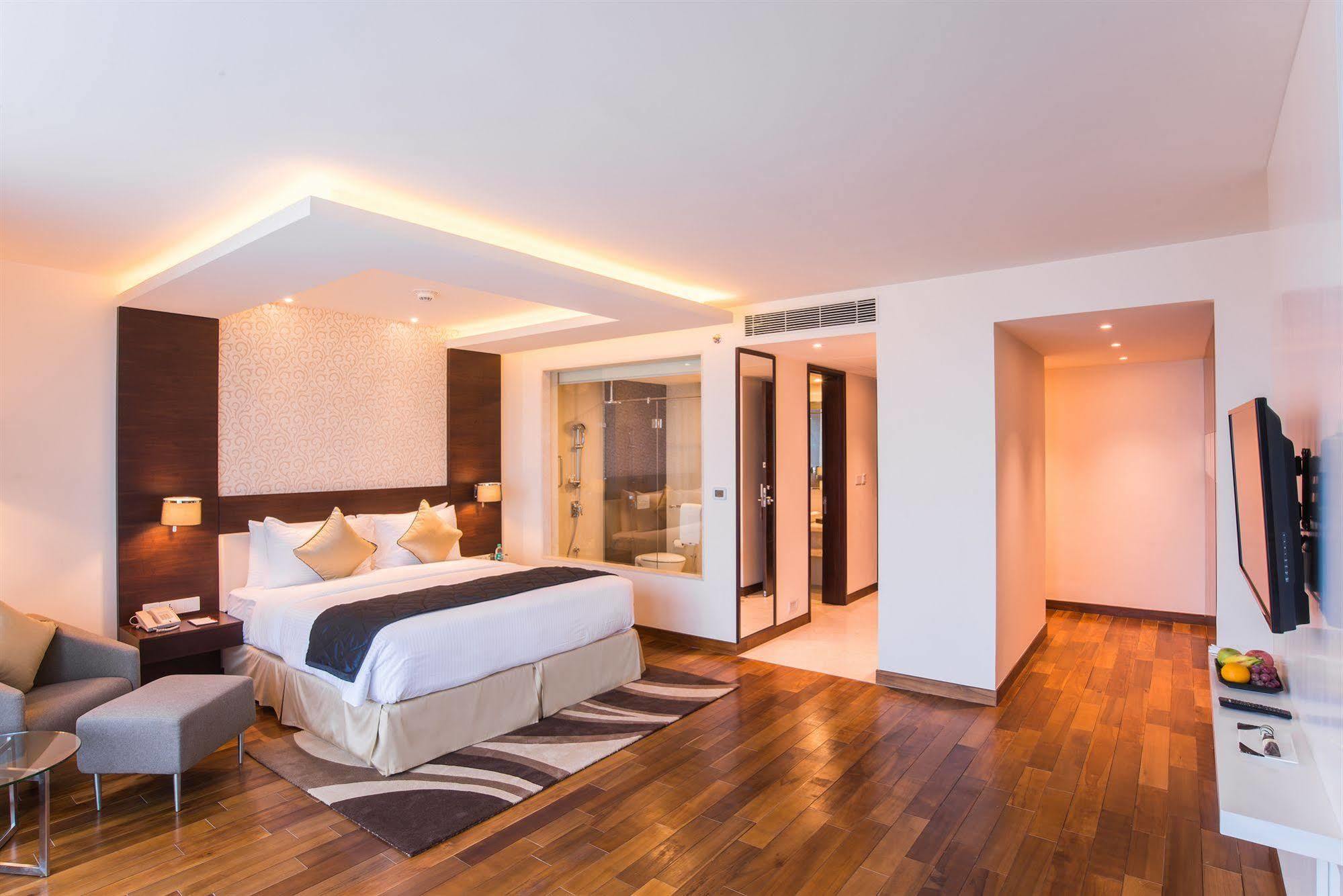 Howard Johnson By Wyndham, Hebbal, Bengaluru Екстер'єр фото