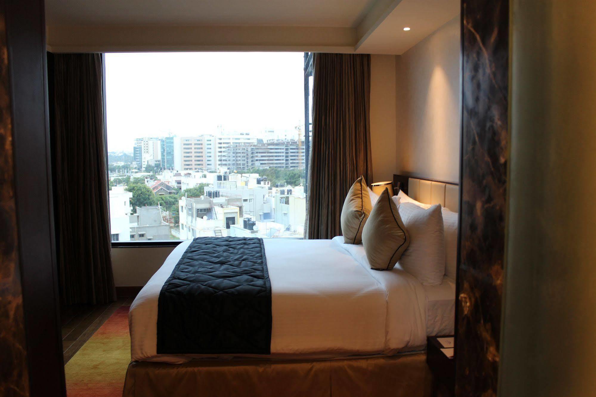 Howard Johnson By Wyndham, Hebbal, Bengaluru Екстер'єр фото